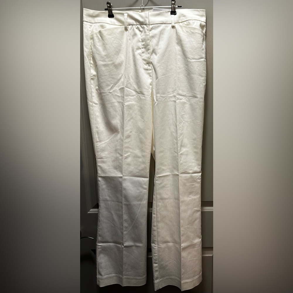 Liz Claiborne Size 14 Emma Flare Leg White Jeans NWT